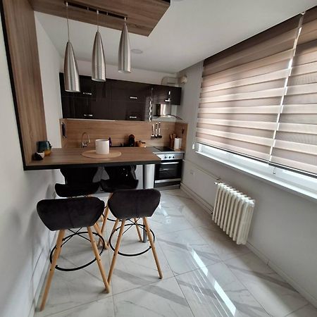 Apartman Orhideja With Free Parking 塞拉耶佛 外观 照片