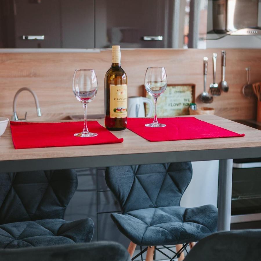 Apartman Orhideja With Free Parking 塞拉耶佛 外观 照片