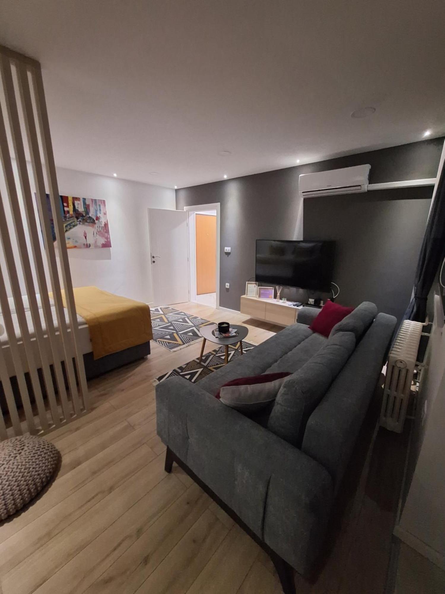 Apartman Orhideja With Free Parking 塞拉耶佛 外观 照片